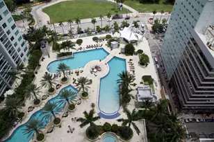 253 NE 2nd St, Miami, FL 33132 - Photo 31
