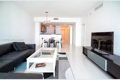 253 NE 2nd St #2107, Miami, FL 33132 - Photo 9