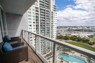253 NE 2nd St, Miami, FL 33132 - Photo 25