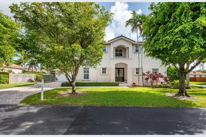 8425 SW 138th St, Palmetto Bay, FL 33158 - Photo 3