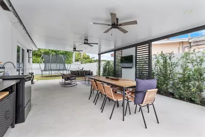6100 NW 2nd St, Miami, FL 33126 - Photo 27