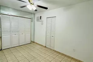8025 NW 170th St, Hialeah, FL 33015 - Photo 17