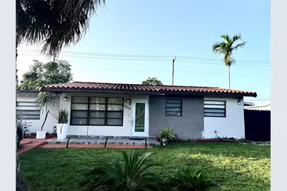 8025 NW 170th St, Hialeah, FL 33015 - Photo 1