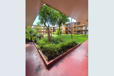 1330 W 54th St #221C, Hialeah, FL 33012 - Photo 33