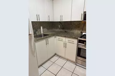 1330 W 54th St #221C, Hialeah, FL 33012 - Photo 13