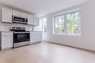 709 SW 4th Ct, Fort Lauderdale, FL 33315 - Photo 3