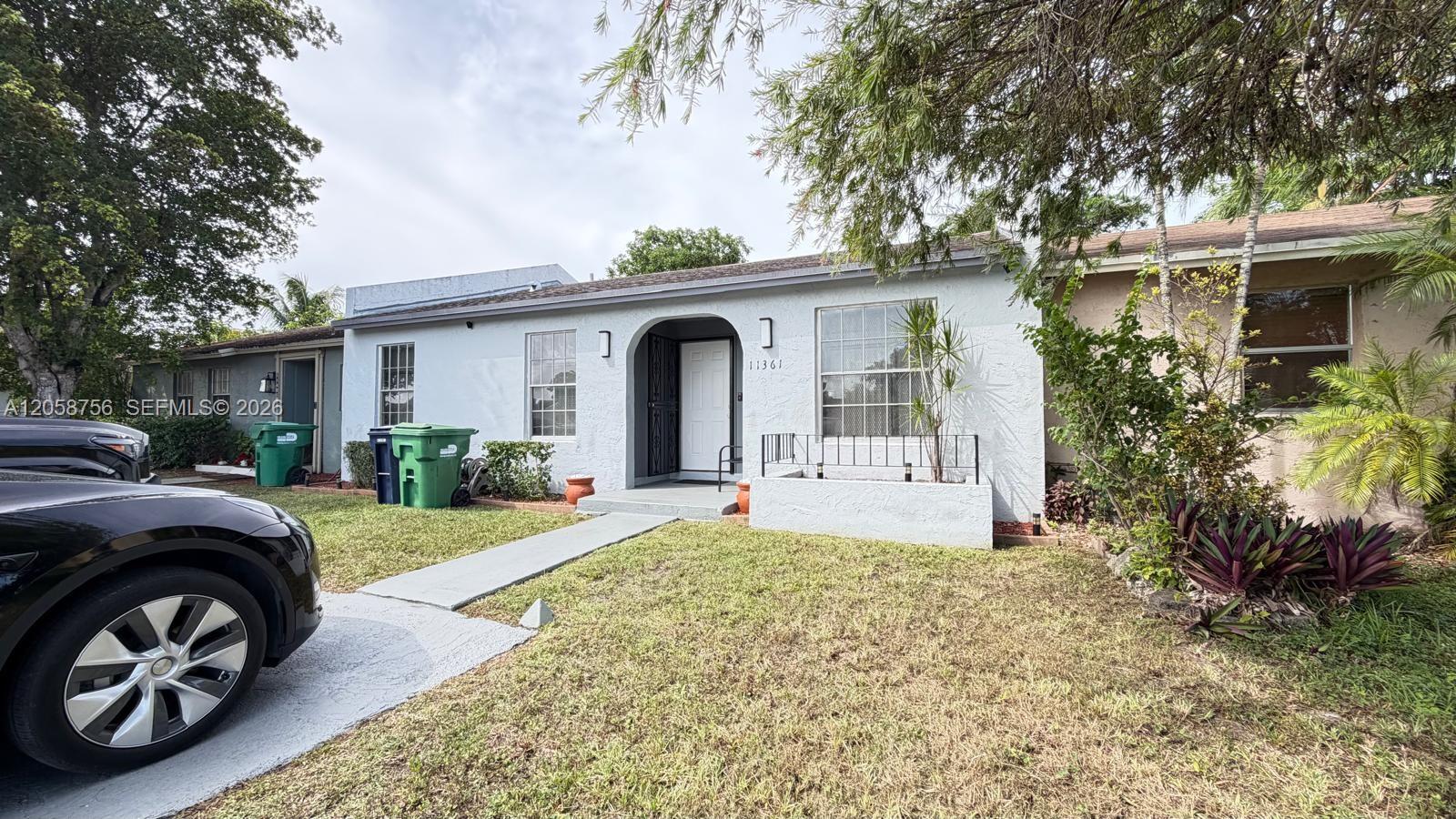 11361 Booker T Washington Blvd - 11361 Booker T Washington Blvd, Miami, FL 33176 Luxury Property | Jose Angel Pina