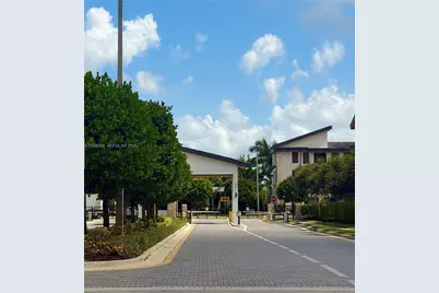 10455 NW 82nd St #10, Doral, FL 33178 - Photo 3