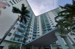 3901 S Ocean Dr, Hollywood, FL 33019 - Photo 29