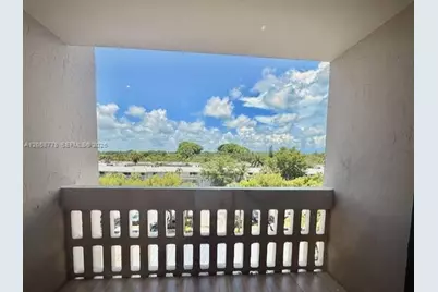 90 Edgewater Dr #515, Coral Gables, FL 33133 - Photo 13
