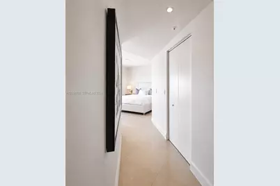 185 SW 7th St #2503, Miami, FL 33130 - Photo 15