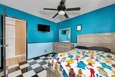 220 SW 65th Ave, Pembroke Pines, FL 33023 - Photo 21