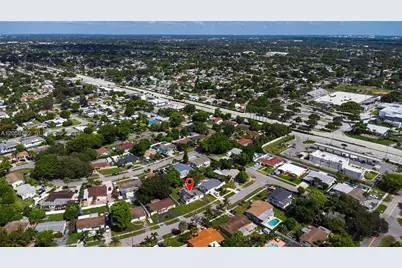 220 SW 65th Ave, Pembroke Pines, FL 33023 - Photo 29