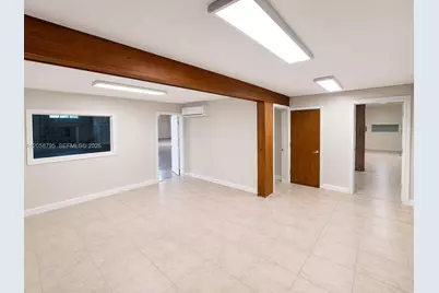 1085 E 27th St, Hialeah, FL 33013 - Photo 13