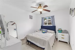 840 N 70th Way, Hollywood, FL 33024 - Photo 25