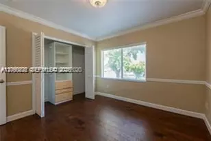 2892 S Le Jeune Rd, Coral Gables, FL 33134 - Photo 9