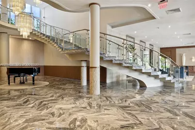 5401 Collins Ave #230, Miami Beach, FL 33140 - Photo 17