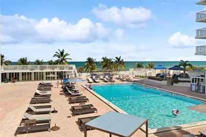5401 Collins Ave #230, Miami Beach, FL 33140 - Photo 7