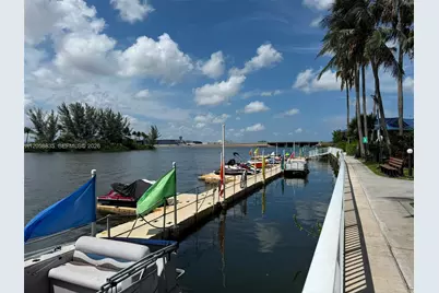 5085 NW 7th St #406, Miami, FL 33126 - Photo 21
