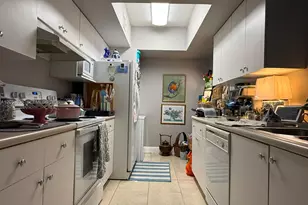 5085 NW 7th St, Miami, FL 33126 - Photo 5