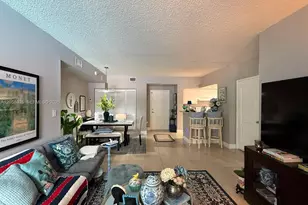 5085 NW 7th St, Miami, FL 33126 - Photo 3