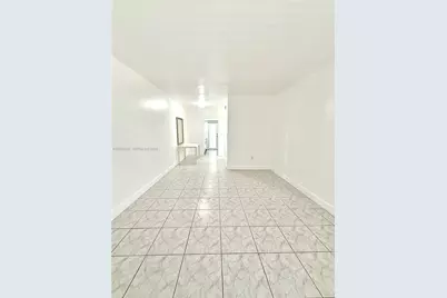1021 Michigan Ave #3, Miami Beach, FL 33139 - Photo 1
