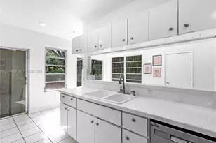 1906 SW 21st St, Miami, FL 33145 - Photo 13