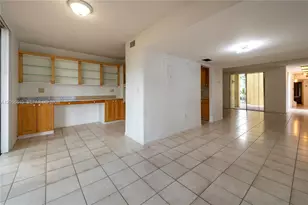 8401 W Sample Rd, Coral Springs, FL 33065 - Photo 9