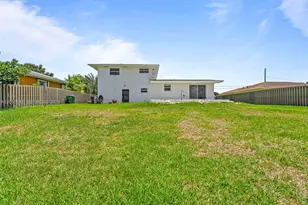 2045 NW 115th St, Miami, FL 33167 - Photo 35