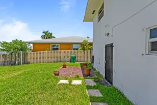 2045 NW 115th St, Miami, FL 33167 - Photo 33