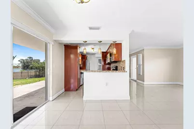 2045 NW 115th St, Miami, FL 33167 - Photo 9