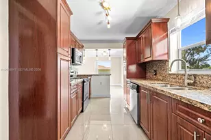 2045 NW 115th St, Miami, FL 33167 - Photo 13