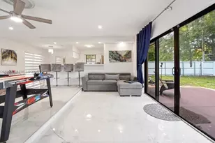 941 NW 180th Terrace, Miami Gardens, FL 33169 - Photo 17