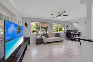 6708 NW 57th Ct, Tamarac, FL 33321 - Photo 15