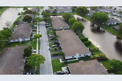 11273 SW 18th Ct, Miramar, FL 33025 - Photo 3