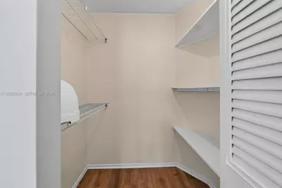 2900 NW 48th Ter #310, Lauderdale Lakes, FL 33313 - Photo 11