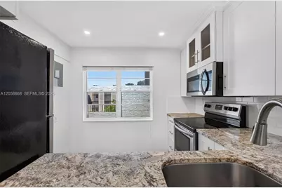 2900 NW 48th Ter #310, Lauderdale Lakes, FL 33313 - Photo 5
