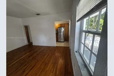 8335 Crespi Blvd #2, Miami Beach, FL 33141 - Photo 5