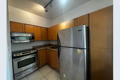 8335 Crespi Blvd #2, Miami Beach, FL 33141 - Photo 7