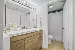 3200 N Port Royale Dr N, Fort Lauderdale, FL 33308 - Photo 15