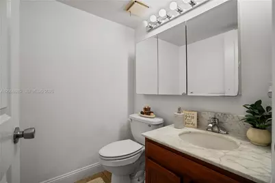 3200 N Port Royale Dr N #210, Fort Lauderdale, FL 33308 - Photo 7