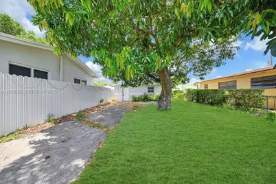 2925 NW 63rd St, Miami, FL 33147 - Photo 3