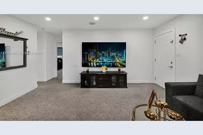 2925 NW 63rd St, Miami, FL 33147 - Photo 9