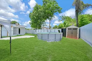 2925 NW 63rd St, Miami, FL 33147 - Photo 47
