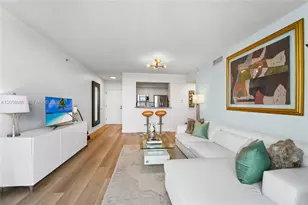 900 SW 8th St, Miami, FL 33130 - Photo 5