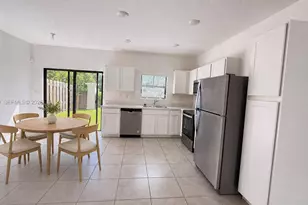 322 NE 1st Dr, Florida City, FL 33034 - Photo 3