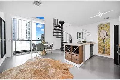 300 S Biscayne Blvd #L-1232, Miami, FL 33131 - Photo 1