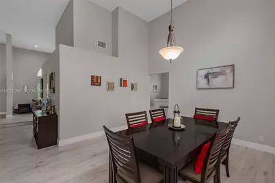 945 NW 202nd Ave, Pembroke Pines, FL 33029 - Photo 11