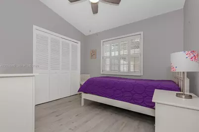 945 NW 202nd Ave, Pembroke Pines, FL 33029 - Photo 19