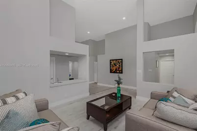 945 NW 202nd Ave, Pembroke Pines, FL 33029 - Photo 5